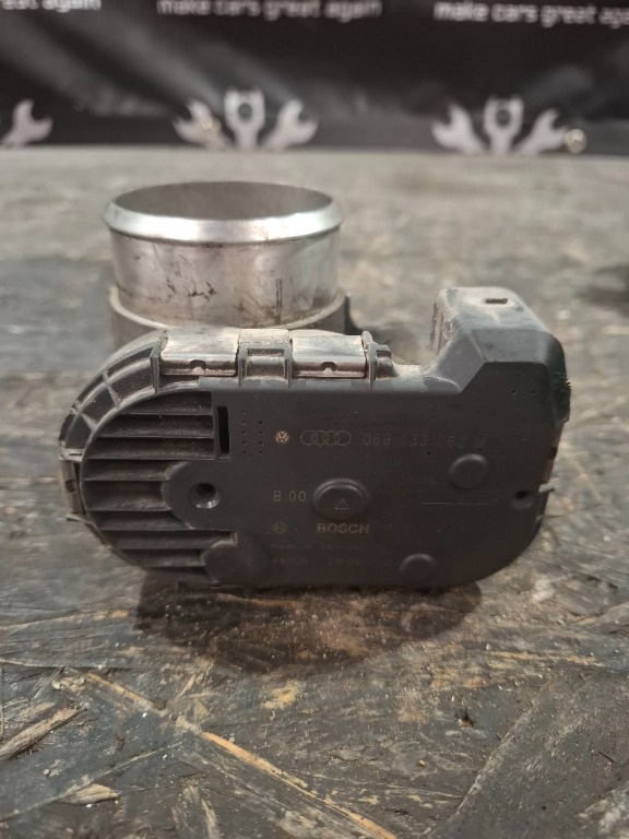 Clapeta acceleratie Volkswagen Audi Skoda 1.8T 06B133062M - imagine 2