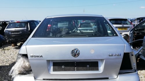 Clapeta acceleratie Volkswagen Bora 2002 berlina 1.6