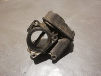 Clapeta acceleratie VW Passat B6 2.0 TDI 103 motor BKP din 2005 2006 2007 2008 cod 03G128063B