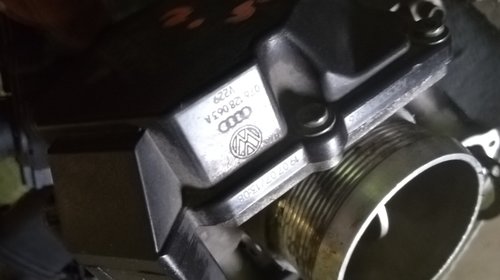 Clapeta acceleratie VW T5 2.5diesel, cod: 076