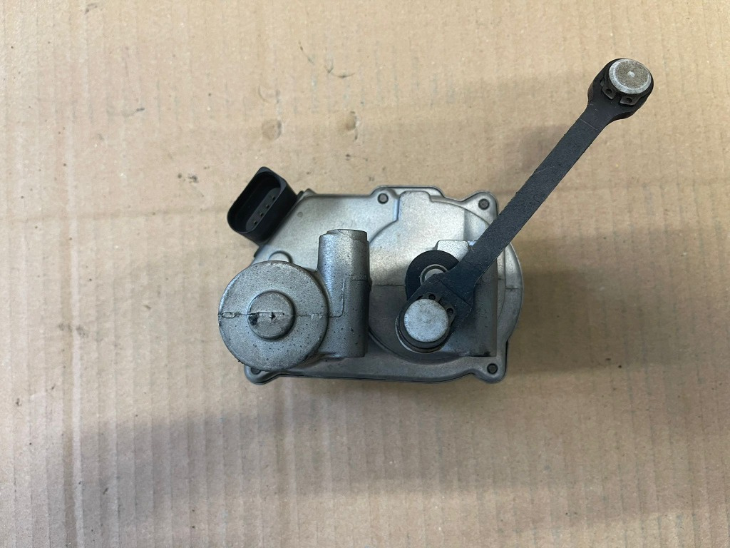 Clapeta admisie 3.0tdi (bks)cod-A2C53308