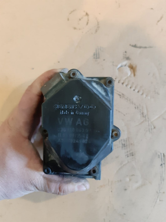 Clapeta admisie VW T5 1.9 TDI tip motor BRR