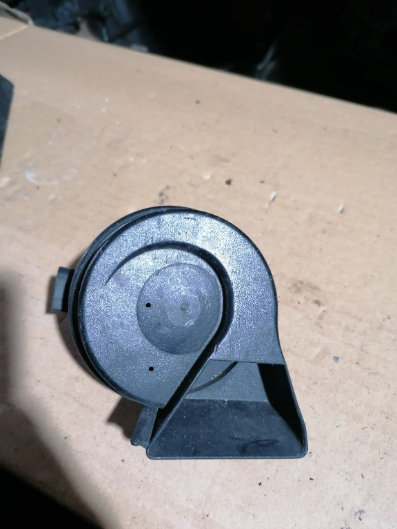 Claxon Audi A4 B8 / A5 / Q5 Model 2007-2015 Cod: 8T0 951 221