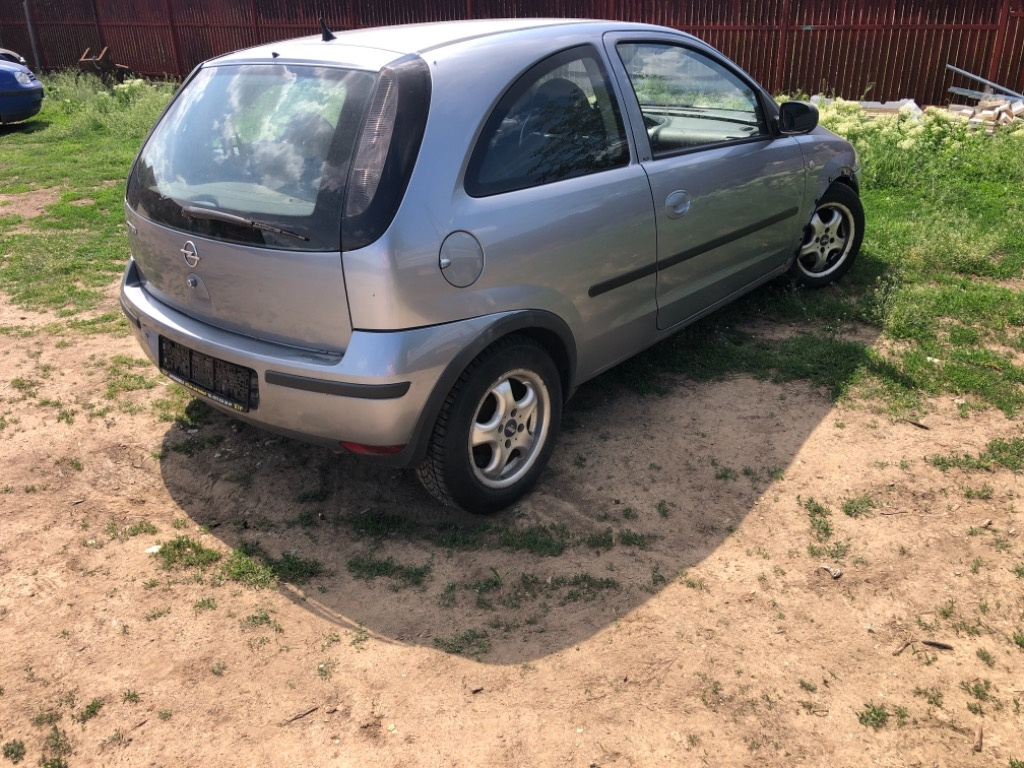 Claxon Opel Corsa C 2004 Hatchback 1.3