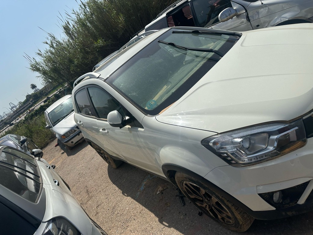 Claxon SsangYong Korando 2016 HATCHBACK 