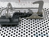 Clema sigurantare capota motor Volkswagen Golf 6 Hatchback 2010 gri OEM 1Q0823480