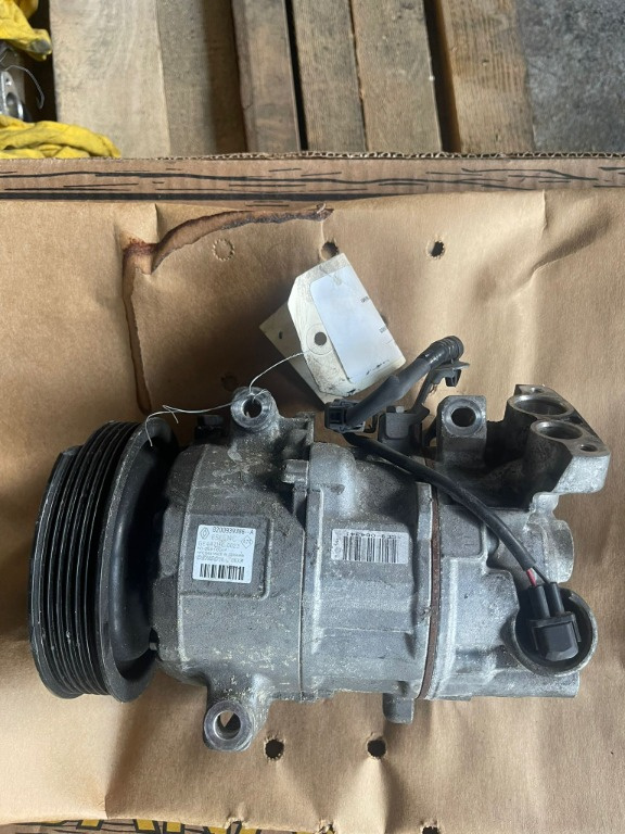Compresor AC 1.5 DCI Renault Megane 3 cod 8200939386