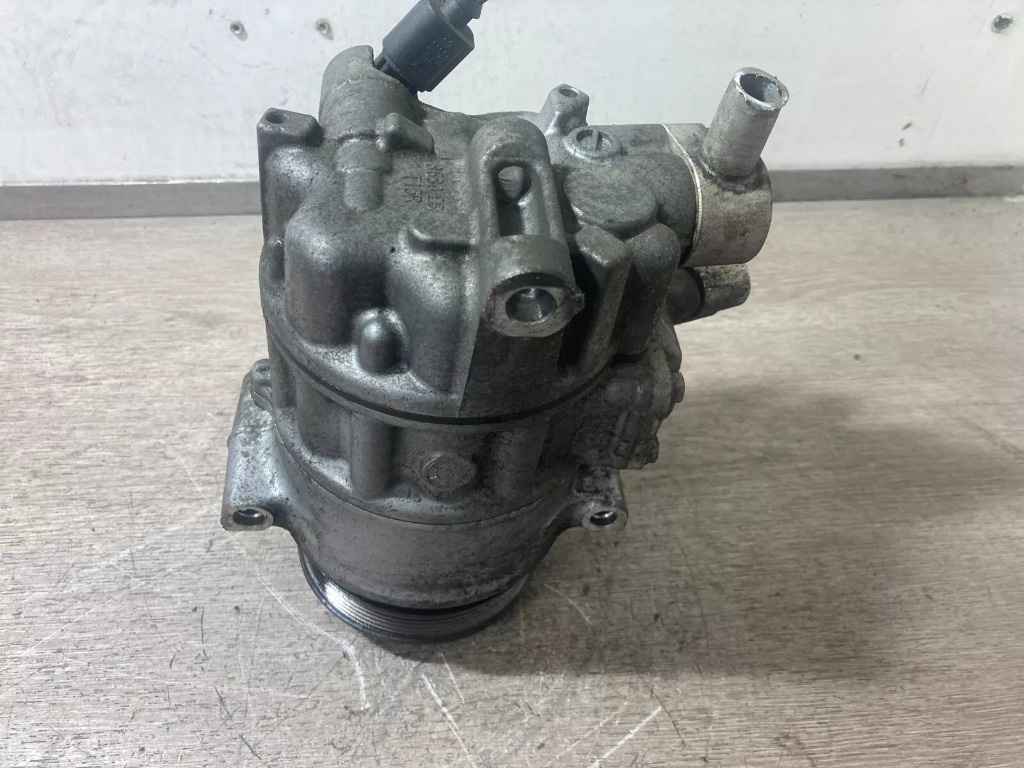 Compresor AC 1K0820859F VW Eos (1F7, 1F8