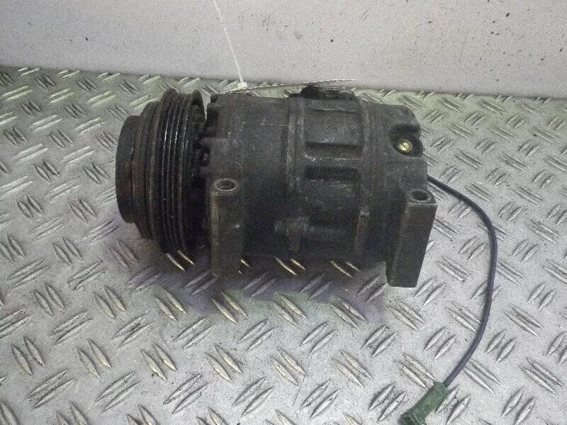 COMPRESOR AC 4B0260805C Audi A6 c5 an 2002 AKE / AFN / AKN / BDG cod piesa 4B0260805C