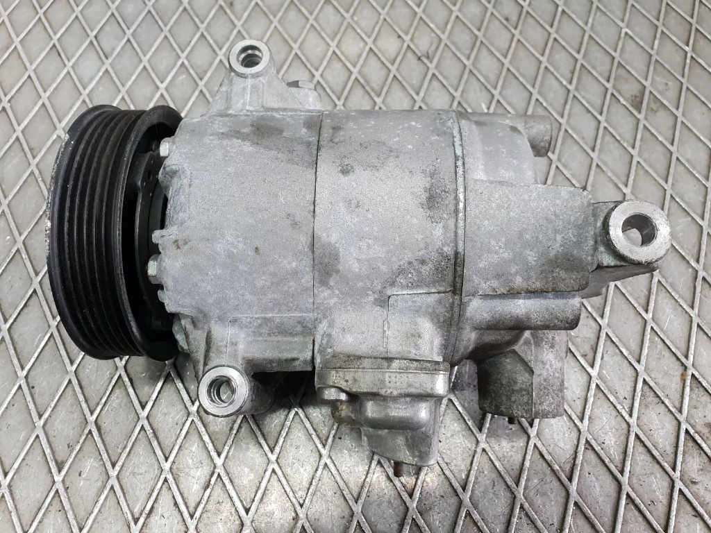 Compresor AC 5N0820803 VW Passat B6 Vari