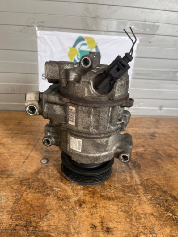 Compresor AC Audi A4 B7 2.0 TDI cod : 8E0260805BP 