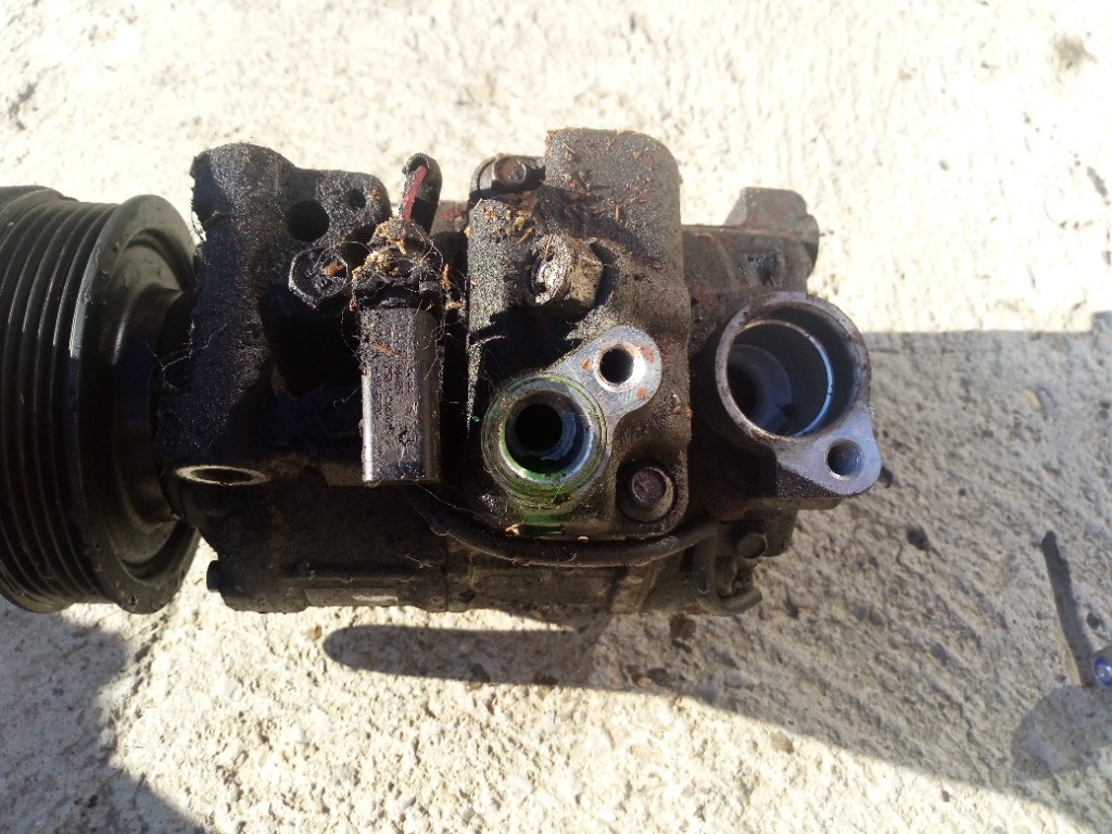 Compresor AC audi a6 /a8/ touareg 2.7 si