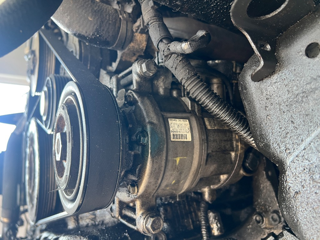 Compresor AC Audi A6 C7 A7 3.0 TDI 4G0260805B