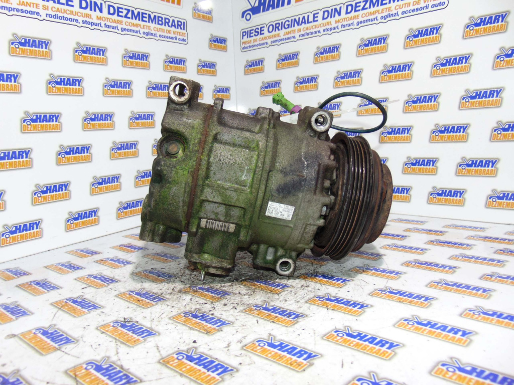 Compresor AC avand codul 4B0260805C pent