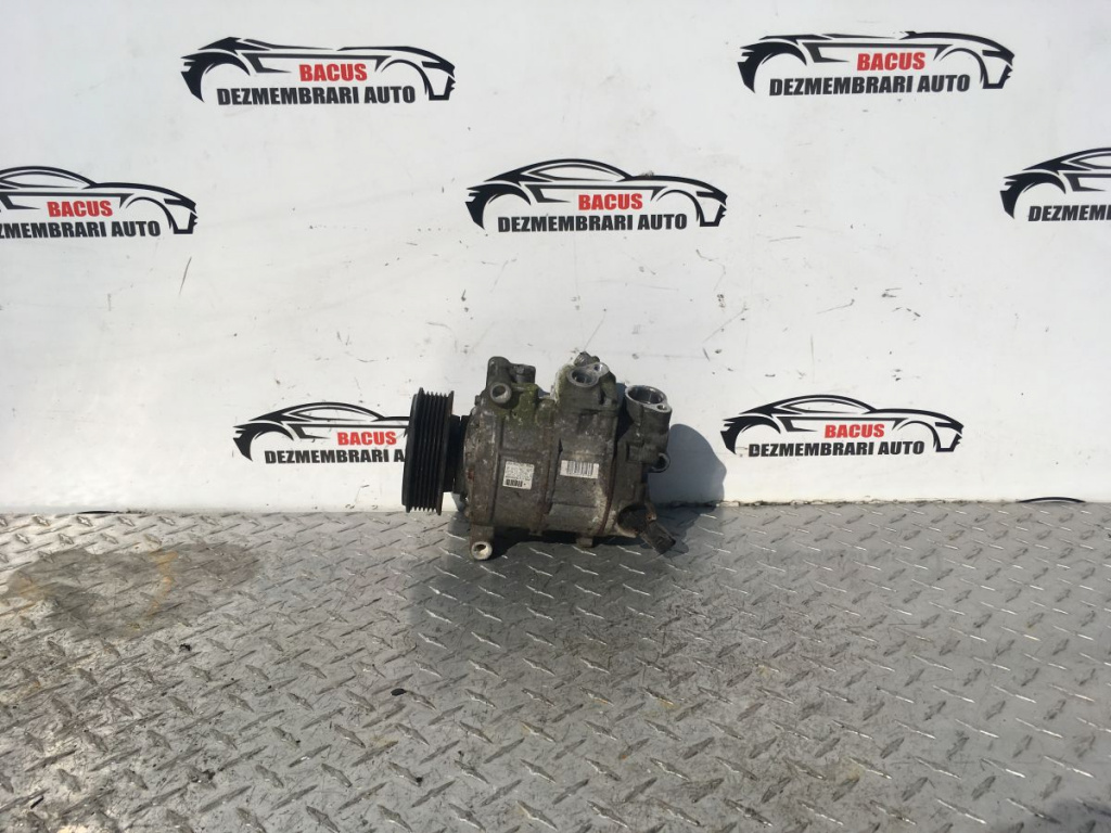 Compresor AC avand codul 8KD260805 pentru Audi A4 B8