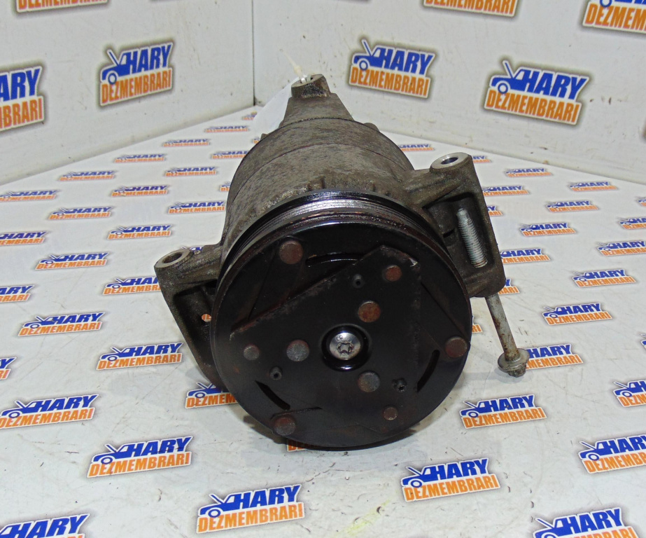 Compresor AC avand codul original -401351739- pentru Opel Astra H 2005.
