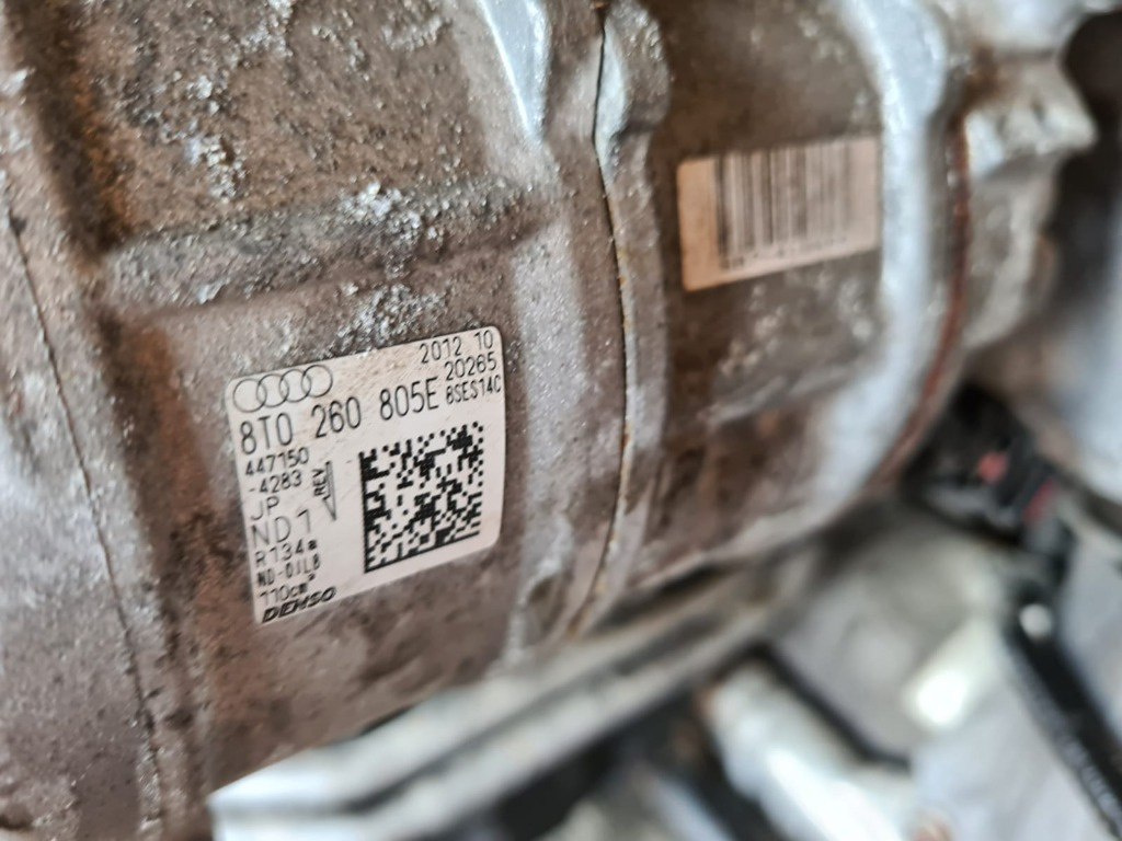 Compresor ac clima audi A4 A5 cod: 8T026