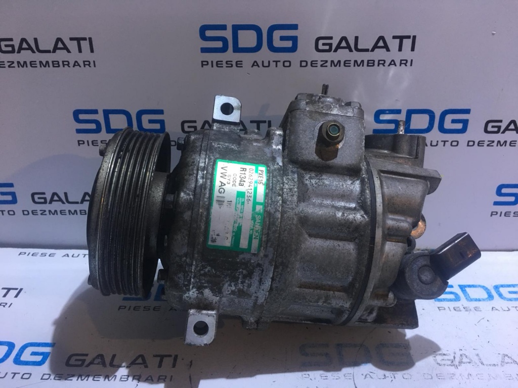 Compresor AC / Clima VW Passat B6 2005 - 2010 COD : 1K0 820 803 G / 1K0820803G