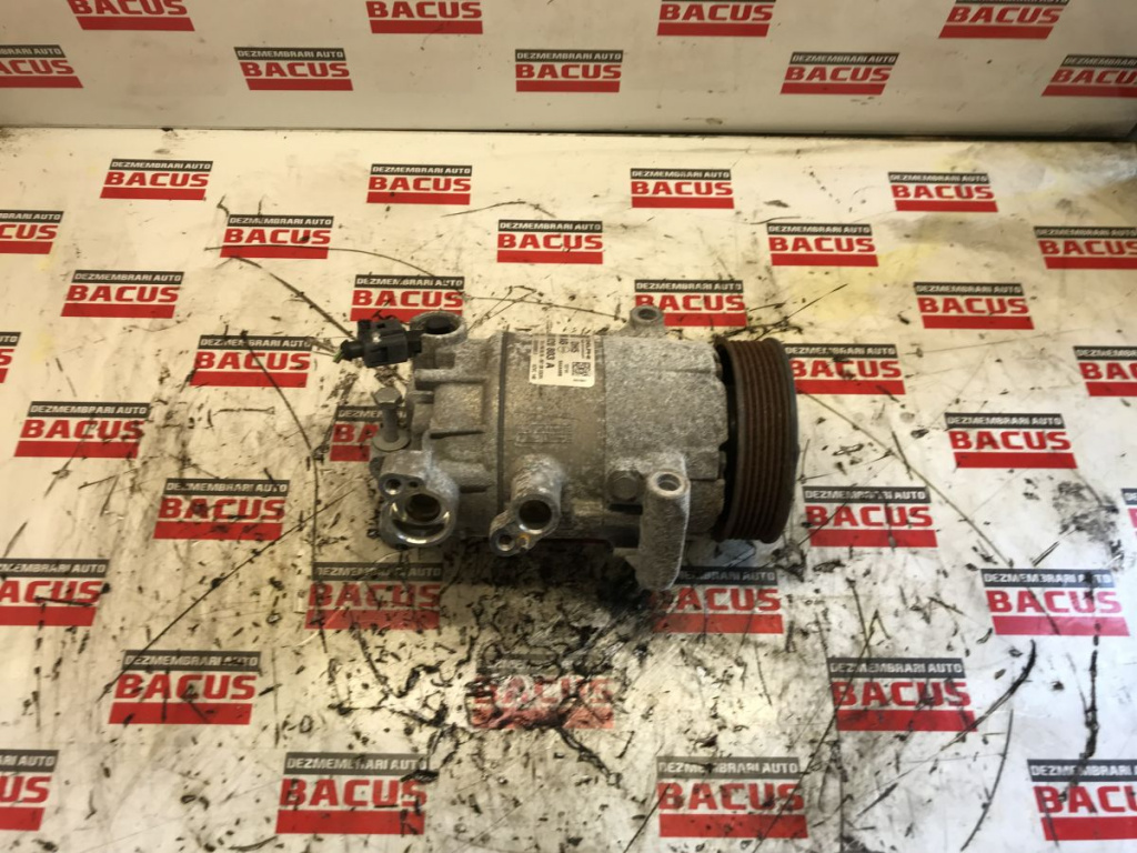 Compresor AC clima VW Passat B7 2.0 TDI cod 5K0820803A