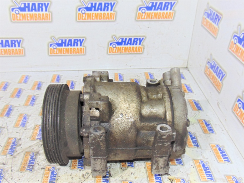 Compresor AC cu codul 8200117767 pentru 