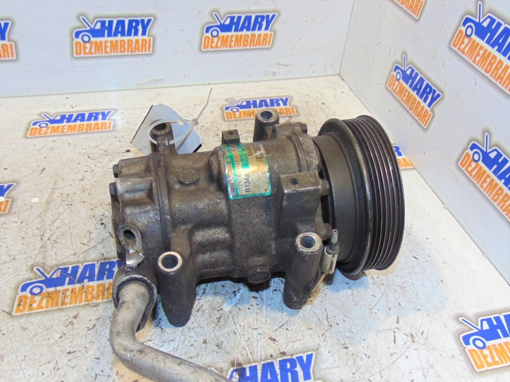 Compresor AC cu codul 8200315744 pentru Renault Clio II