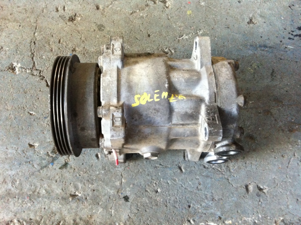 Compresor ac Dacia Solenza 1.4 mpi 2005 cod 8200116429