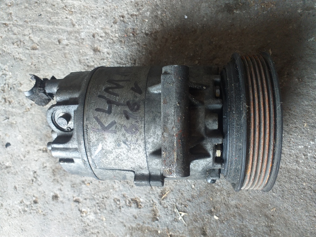 Compresor ac Delphi 1.6 16v cod : 8200050141