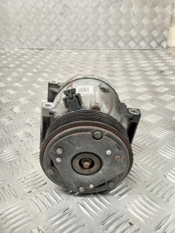 Compresor AC F9Q 1.9 dci an fab 2002-201