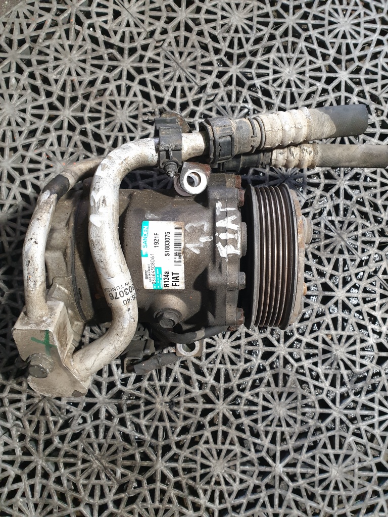 Compresor AC Fiat Punto 1.3 JTD cod 51803075
