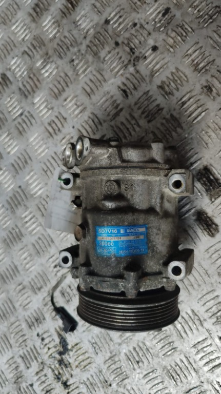 Compresor AC Ford C-Max an 2010 cod 3M5H-19D629-TA