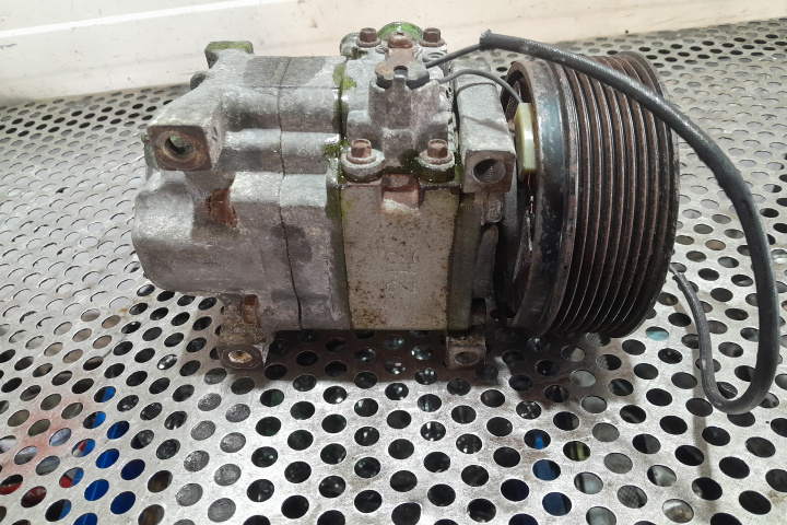 Compresor AC H12A1AE4DC H12A1AE4DC Mazda
