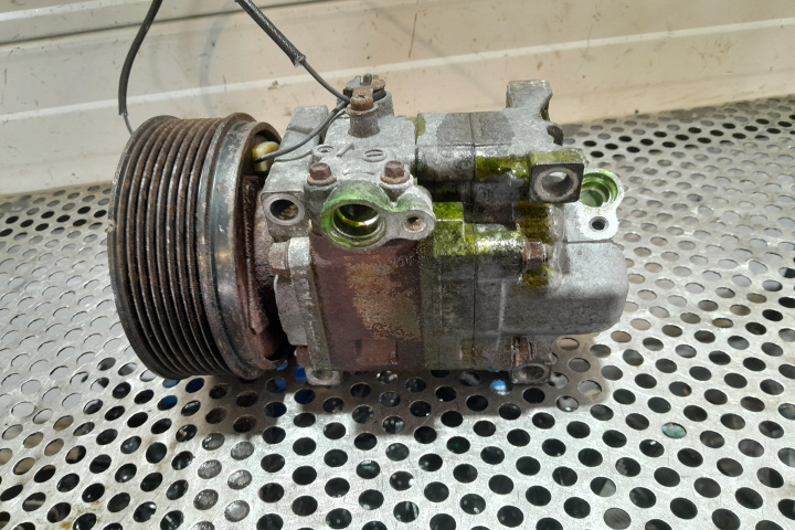Compresor AC H12A1AE4DC H12A1AE4DC Mazda
