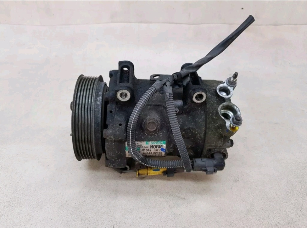 Compresor AC hhda 1.6 tdci an fab 2004-2010 cod 9684432480 Ford C Max