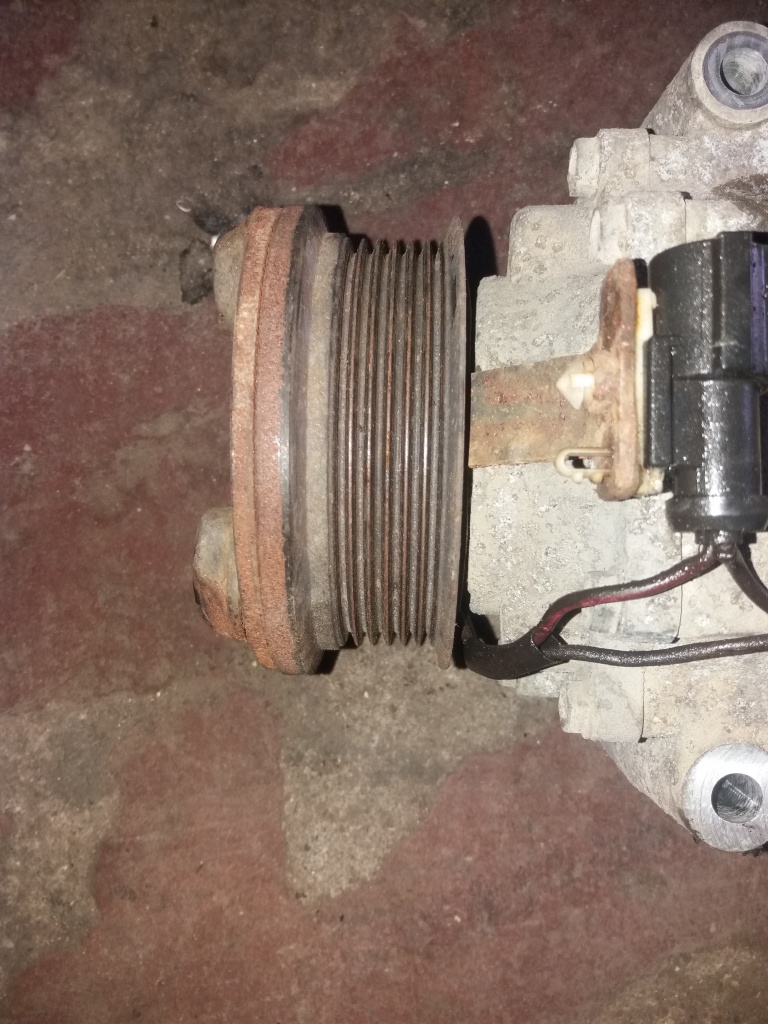 Compresor AC Jaguar S Type cod YR8H-19D629-AB
