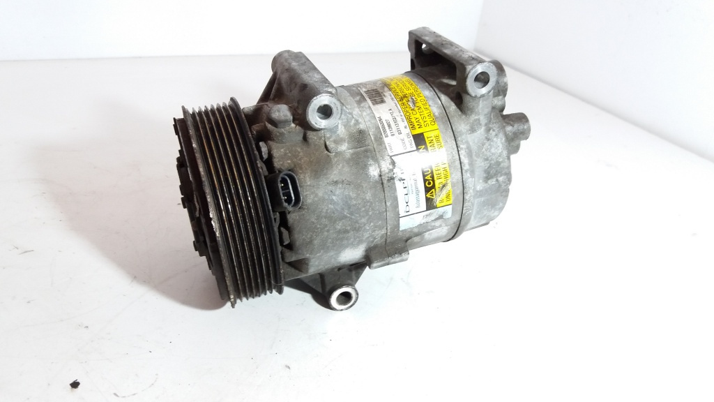 Compresor Ac Megane 2 1.9 dci tip F9Q cod: 8200053264