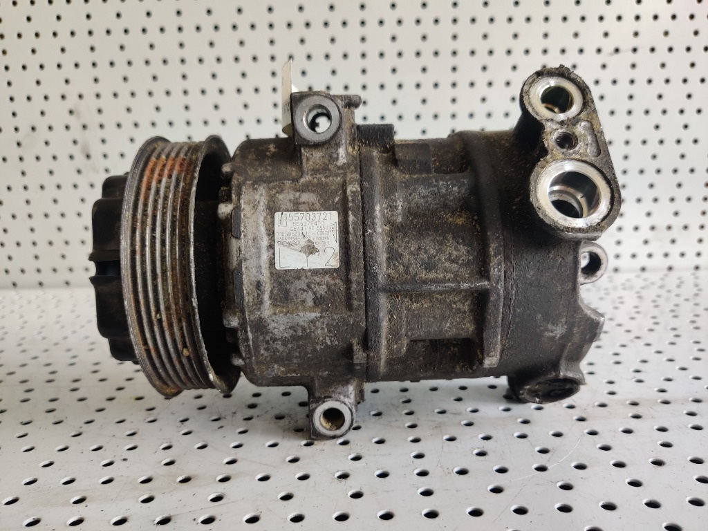 Compresor AC Opel Corsa D Cod : 55703721