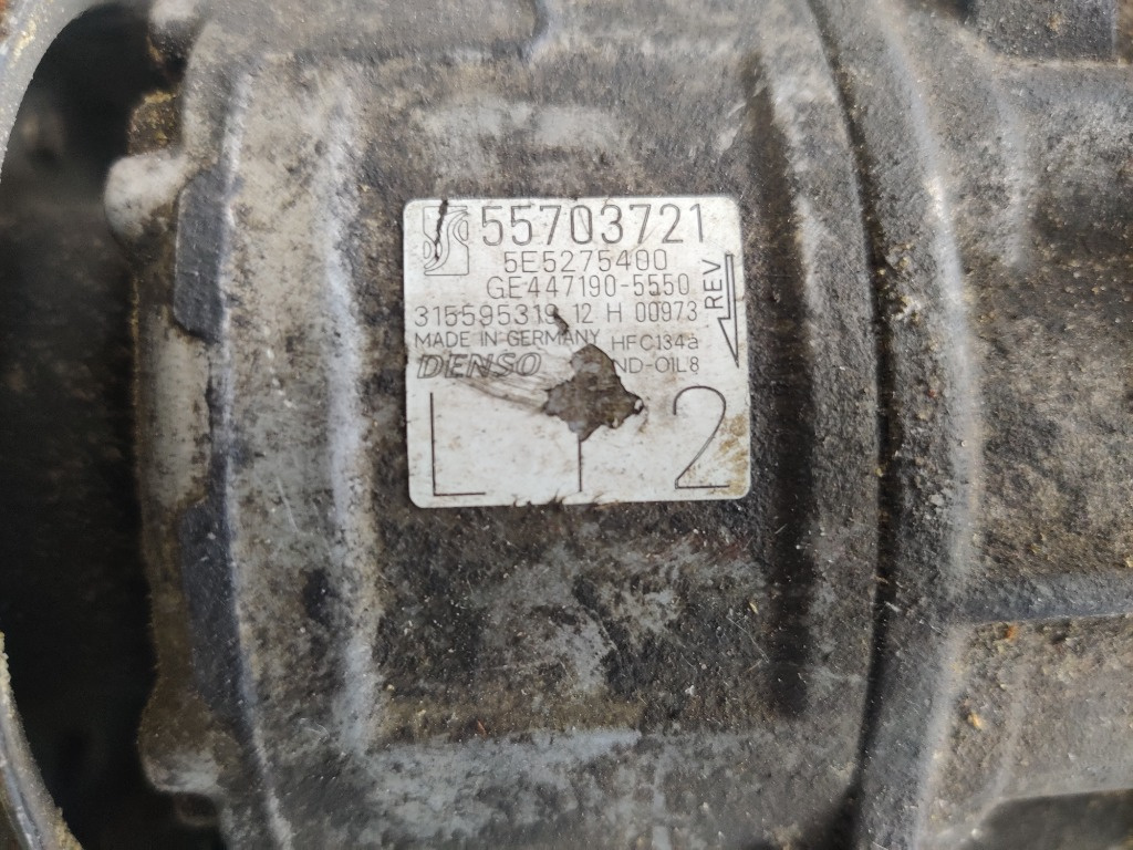 Compresor AC Opel Corsa D Cod : 55703721