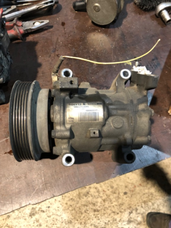 Compresor ac Renault Clio 2 Symbol 1.5 dci cod 820
