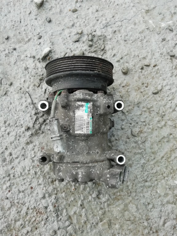 Compresor ac renault clio 3 1.5 dci k9k 2005-cod 8200365787
