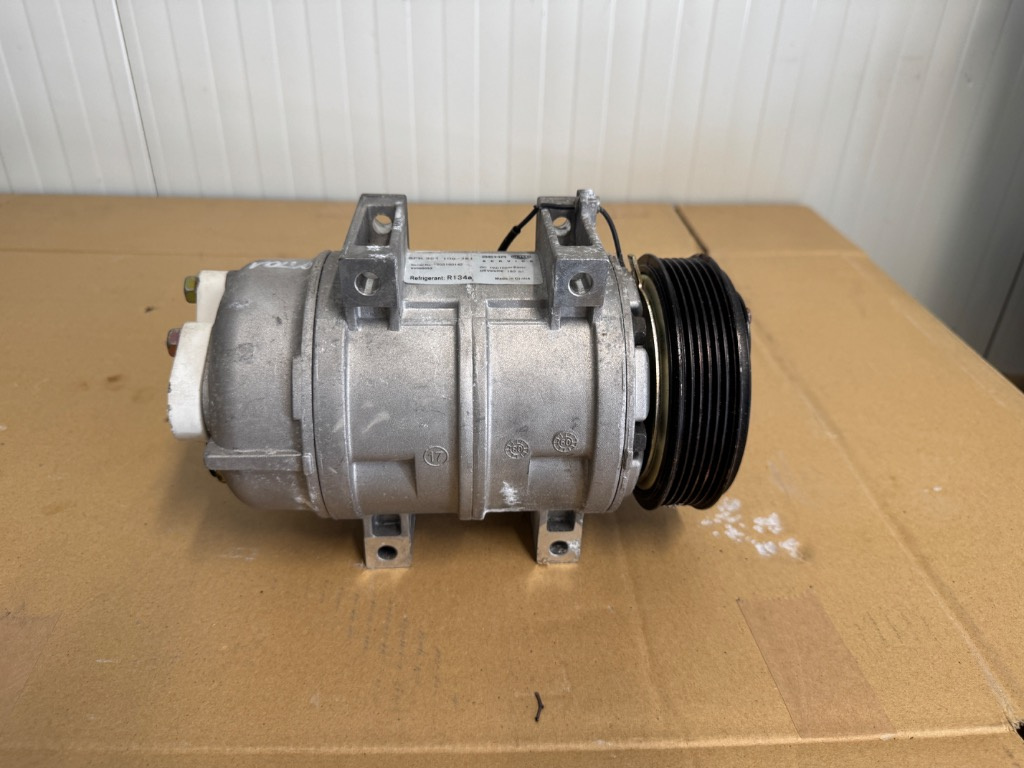 Compresor AC Volvo Nissan 8FK 351 109-761