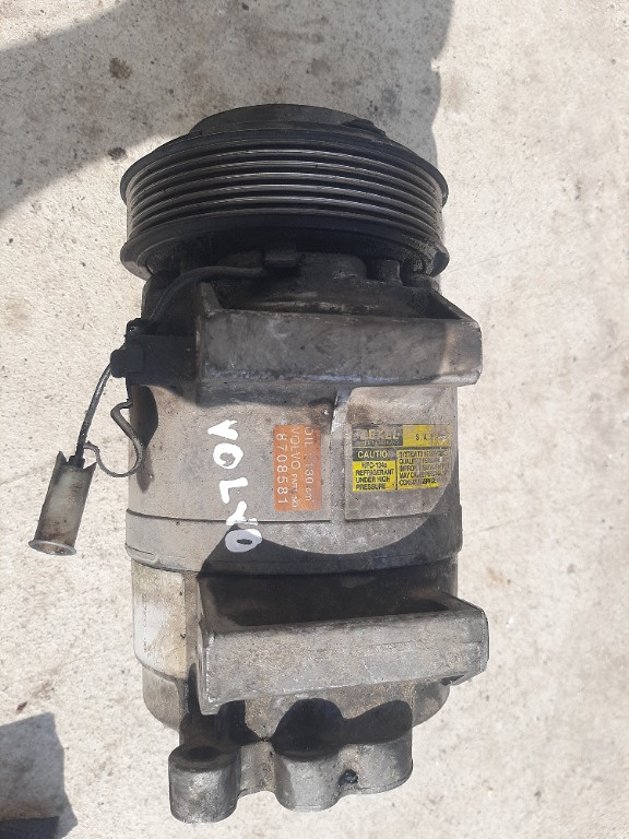 Compresor AC volvo s60 d5 2003-2005 cod : 8708581