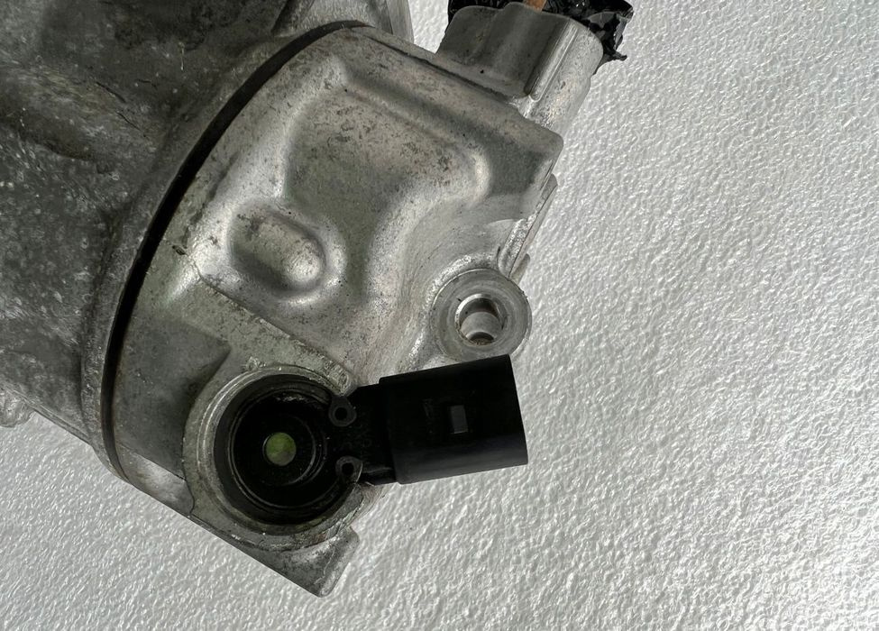 Compresor AC VW Caddy 2.0 TDI 1K0820859F