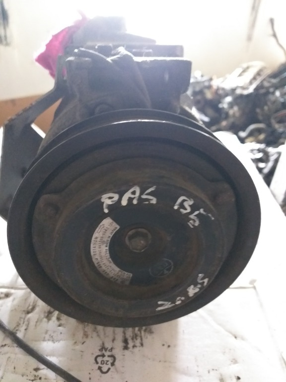 Compresor ac vw passat b5 8d0260808 1.9 2.0