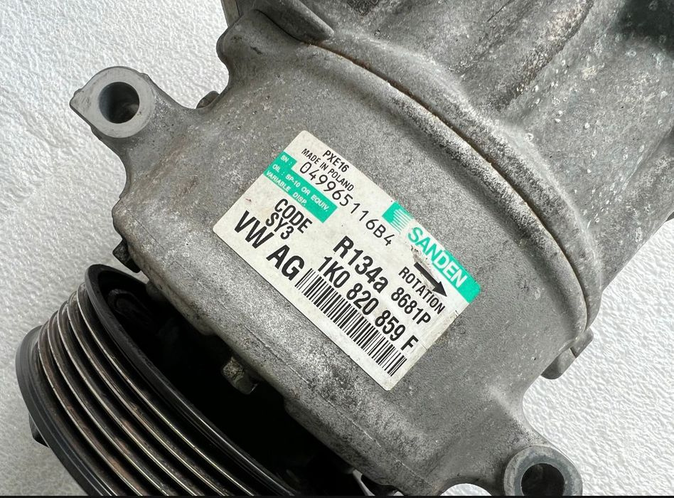 Compresor AC VW Touran 1.9 TDI 1K0820859