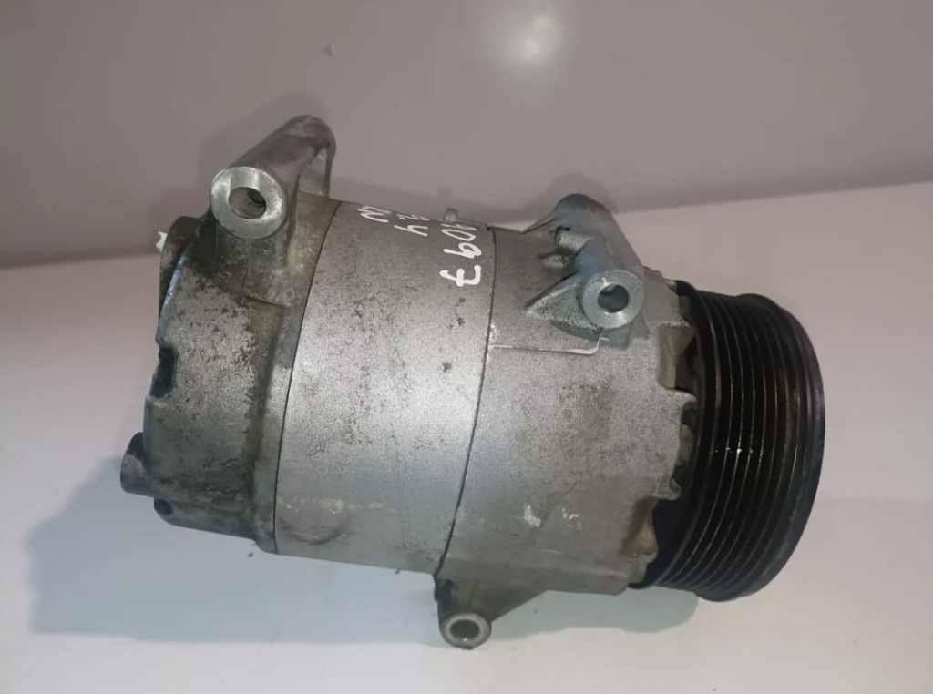 Compresor clima 1.9 dci / 2.2 dci cod 82