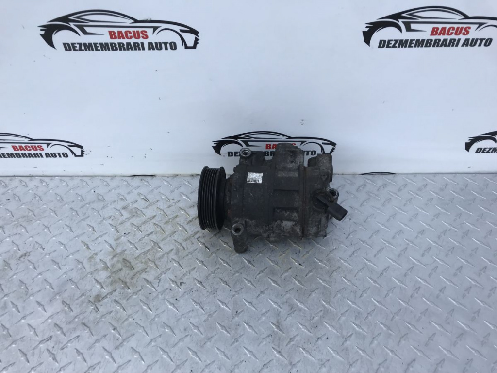 Compresor Clima Ac/ Audi A4 B8 / A5 2.0 TDI Cod : 8K0260805E