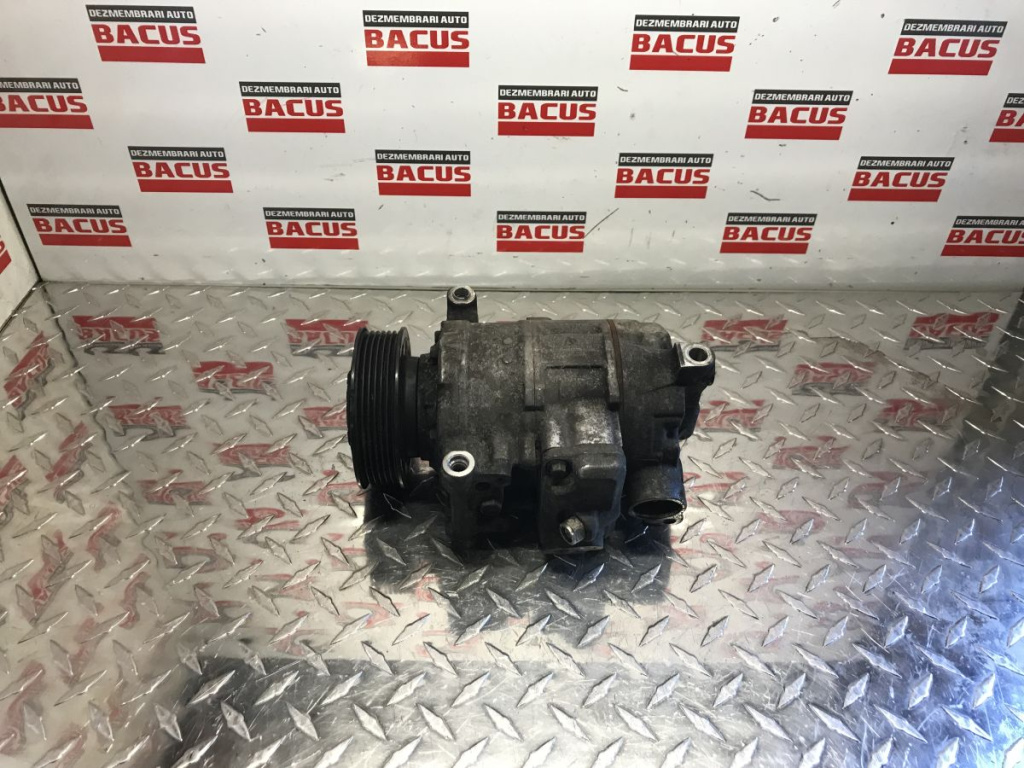Compresor Clima Ac/ Audi A4 B8 / A5 2.0 TDI Cod : 8K0260805E