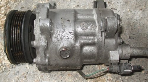 Compresor clima/ac VW Polo 6N2 1.0 cod motor 