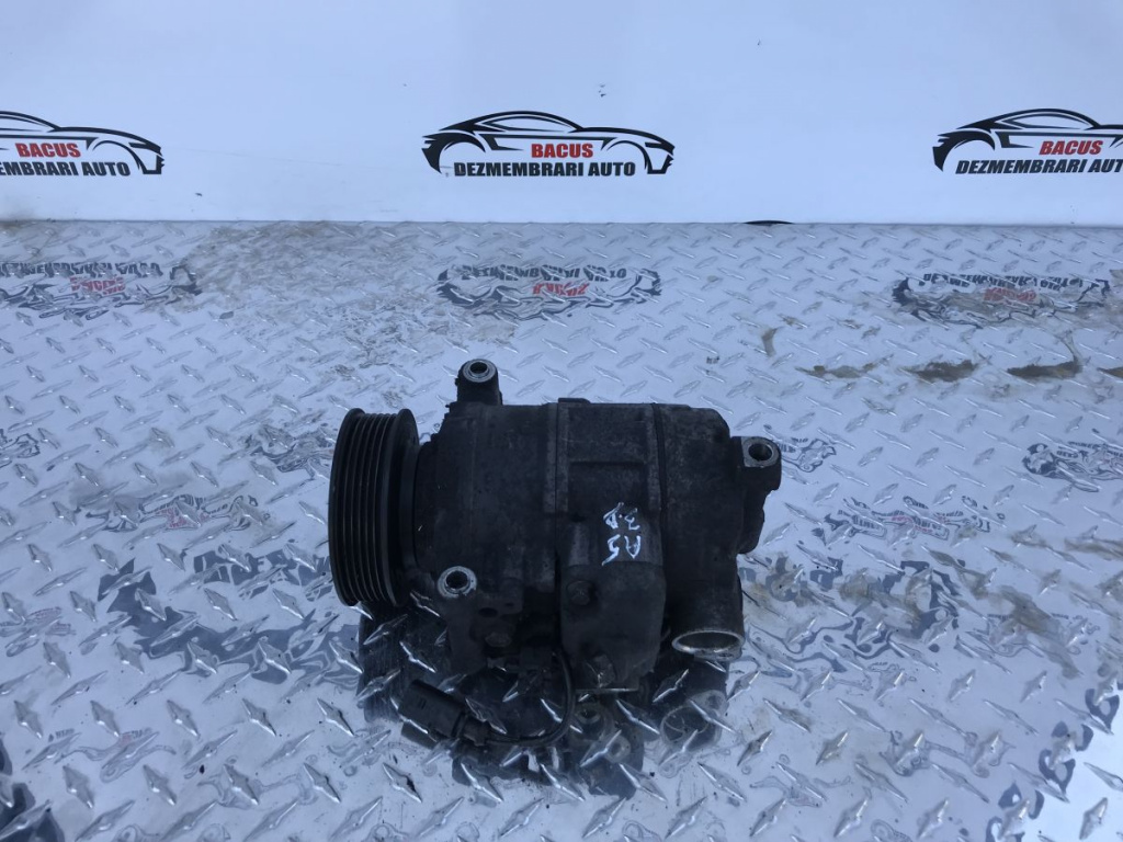 Compresor Clima Audi A5 / A4 2.0,3.0 TDI COD 8K0260805F