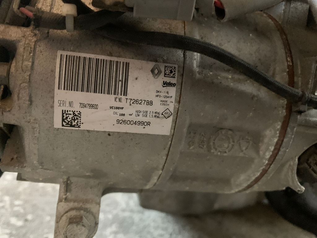 Compresor clima Renault Captur 1.5 dCi 90cp cod piesa : 926004990R